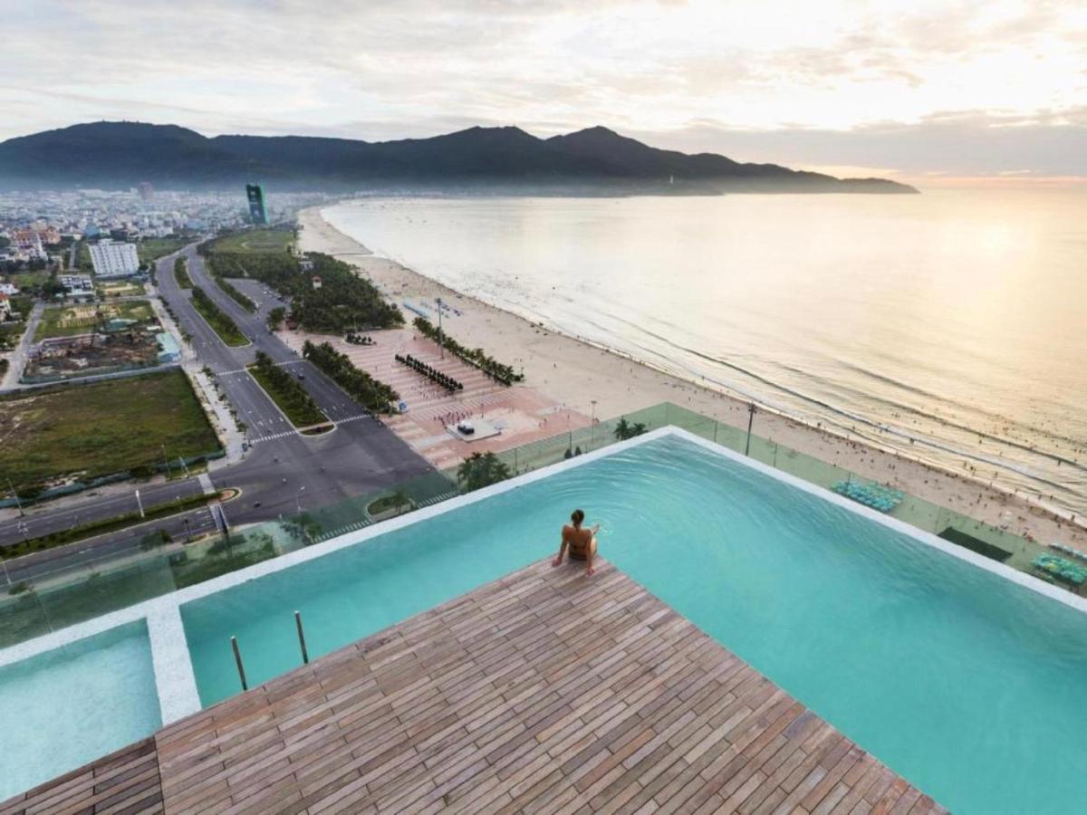 Stunning Apartments Across My Khe Beach ! Rooftop Pool & Gym Da Nang Eksteriør billede